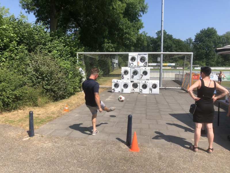 Familiedag 2026: Voetbalsjoelen en stormbaan