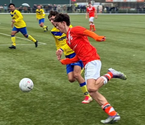 Jeugdig Voorwaarts speelt gelijk in derby tegen Sportlust